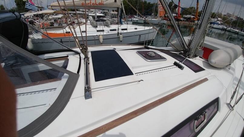 Sailing yacht Oceanis 43 Beluga