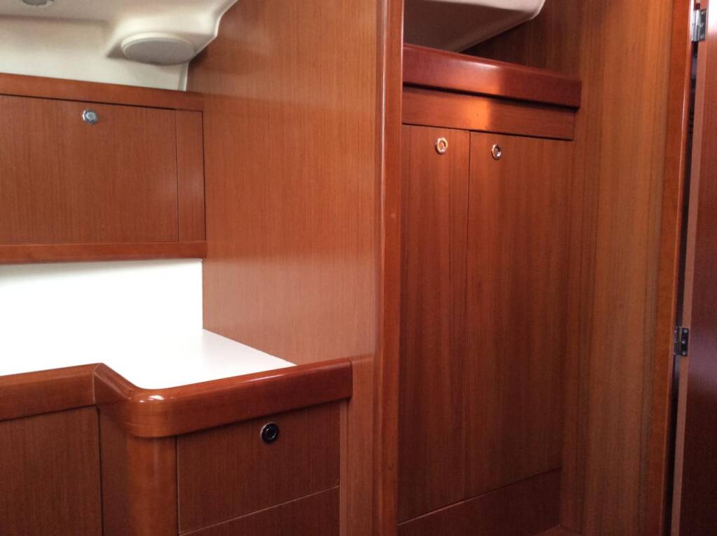 Sailing yacht Oceanis 43 Seacret
