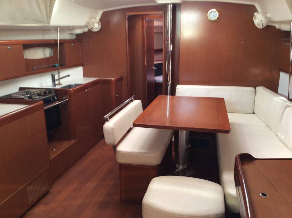 Sailing yacht Oceanis 43 Seacret