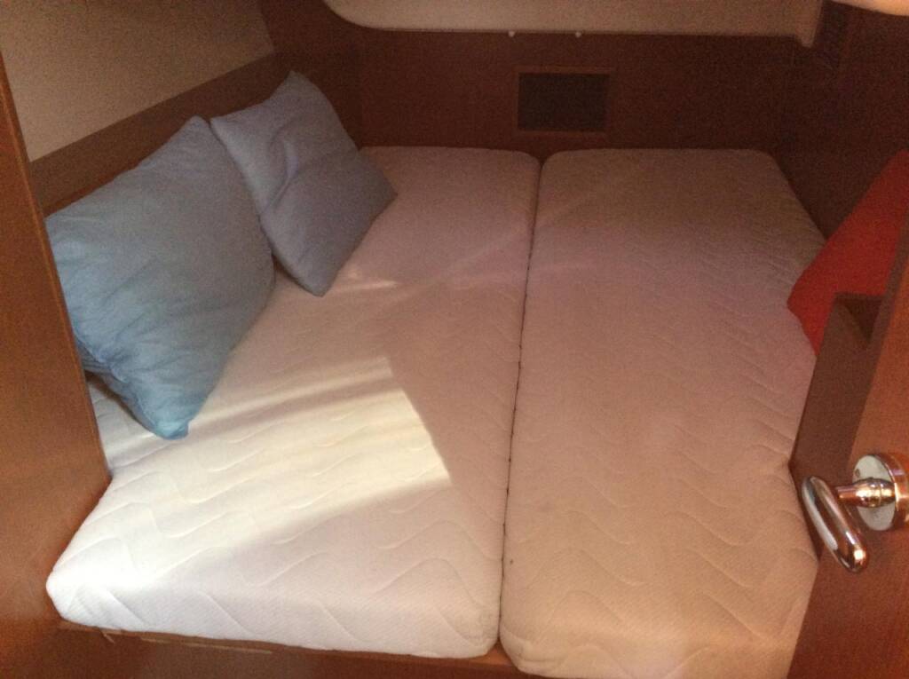 Sailing yacht Oceanis 43 Seacret