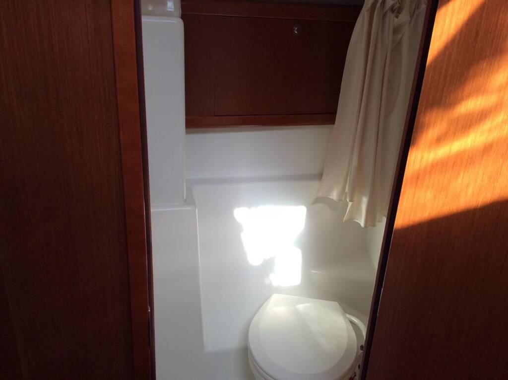 Sailing yacht Oceanis 43 Seacret