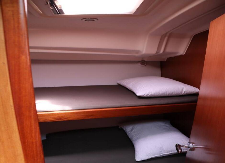 Sailing yacht Oceanis 43 Fantasea