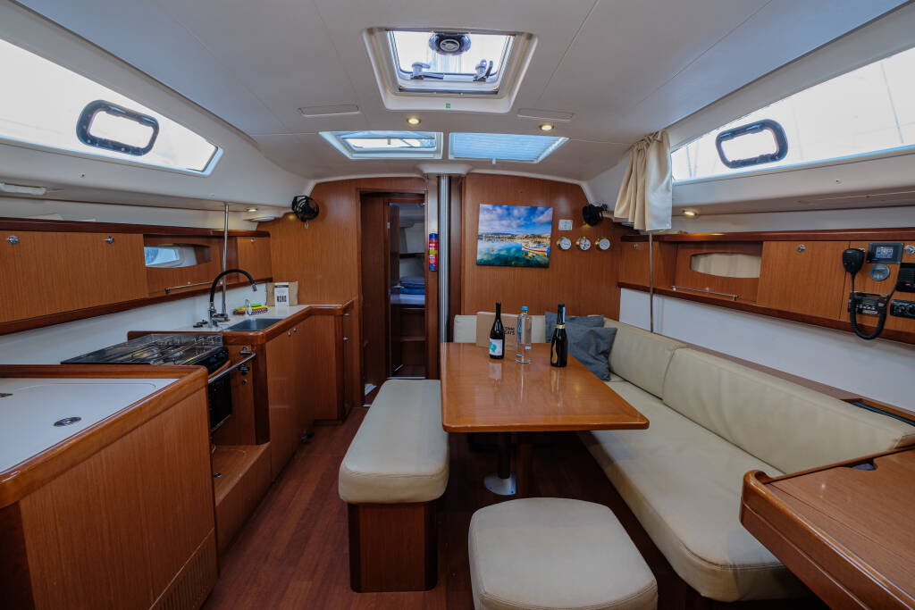 Segelyachten Oceanis 43 Belamour
