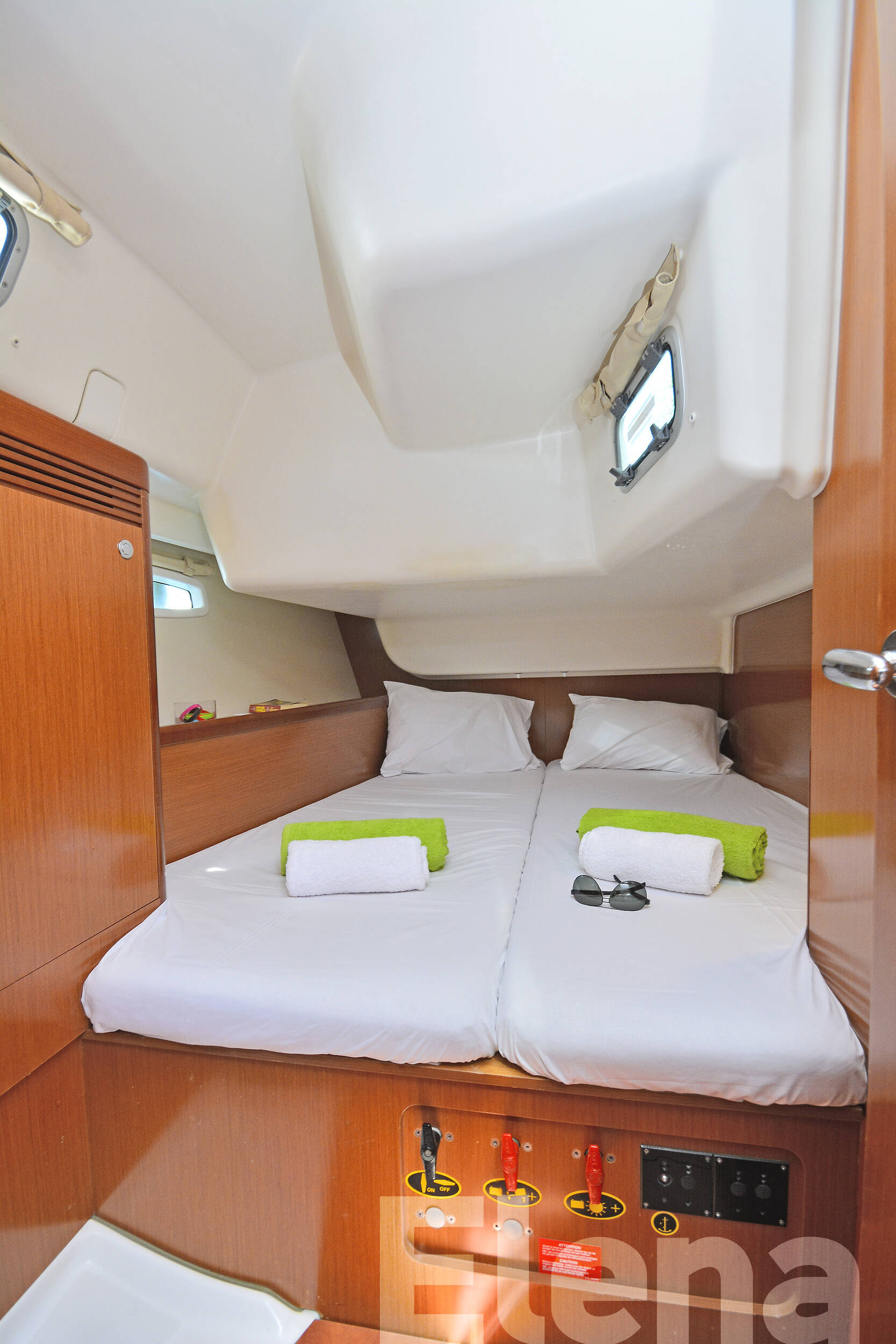 Segelyachten Oceanis 43 Elena