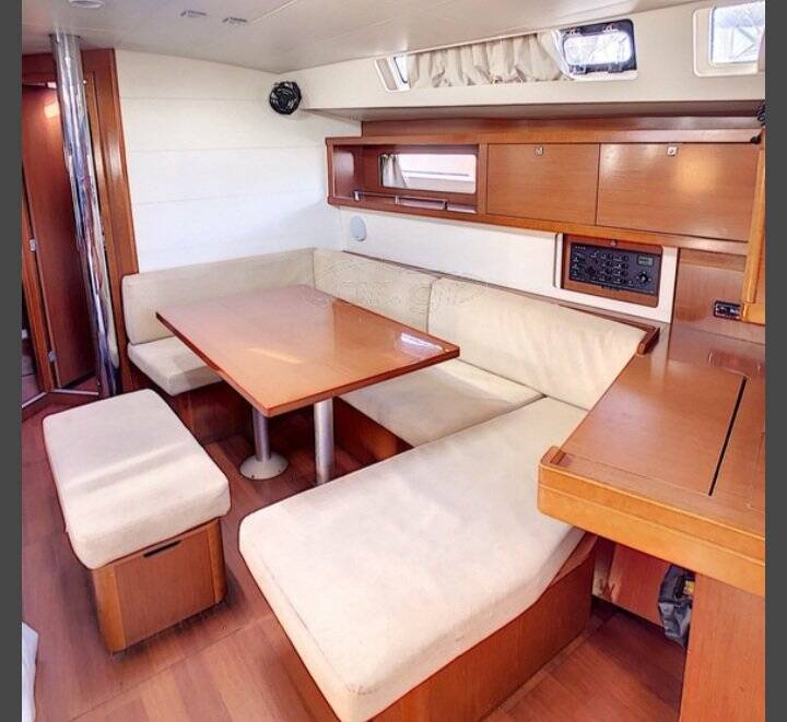 Sailing yacht Oceanis 45 Zeppelin