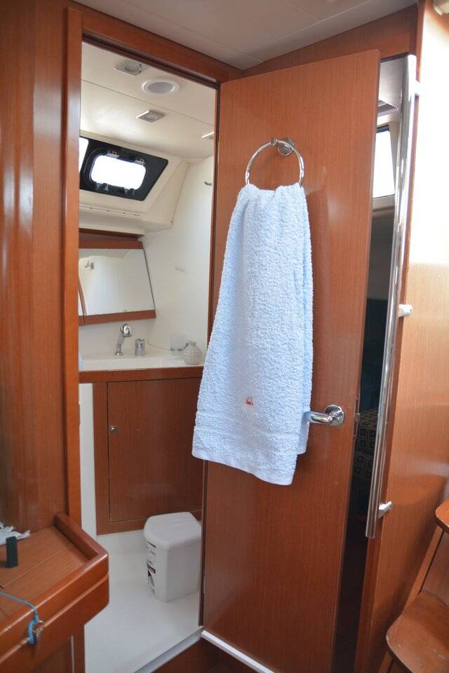 Sailing yacht Oceanis 45 Zeppelin