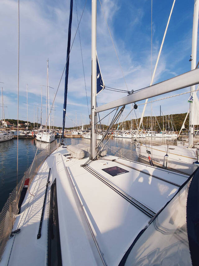Sailing yacht Oceanis 45 Mediterraneo