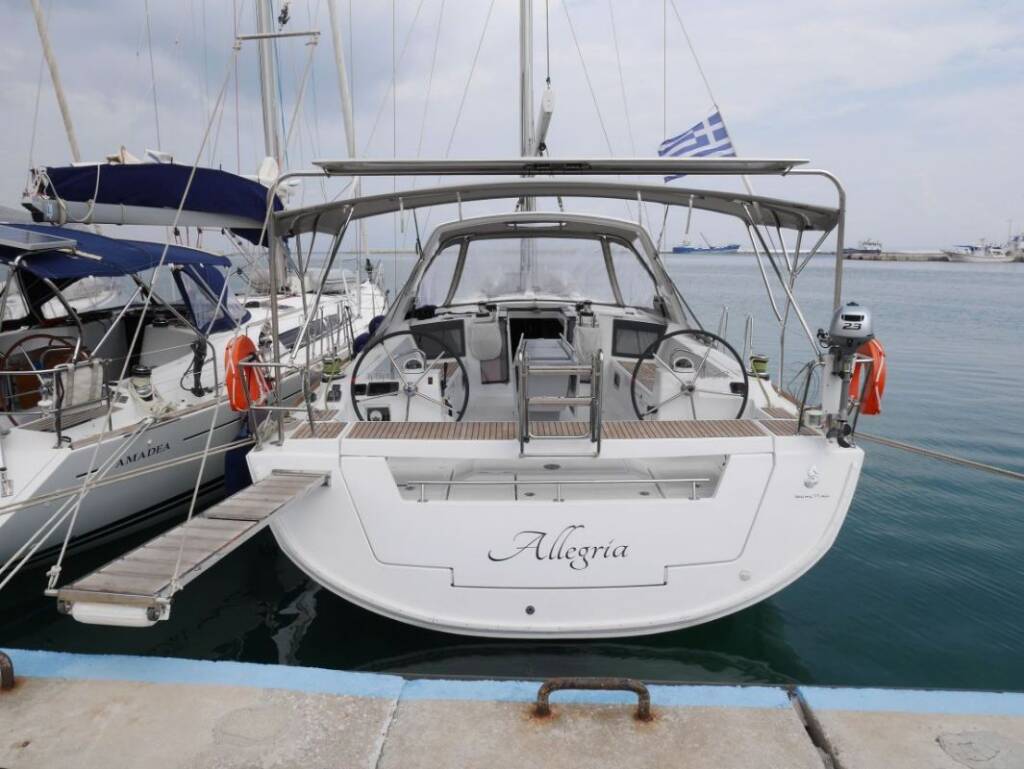 Sailing yacht Oceanis 45 Allegria