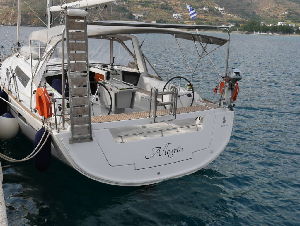 Sailing yacht Oceanis 45 Allegria