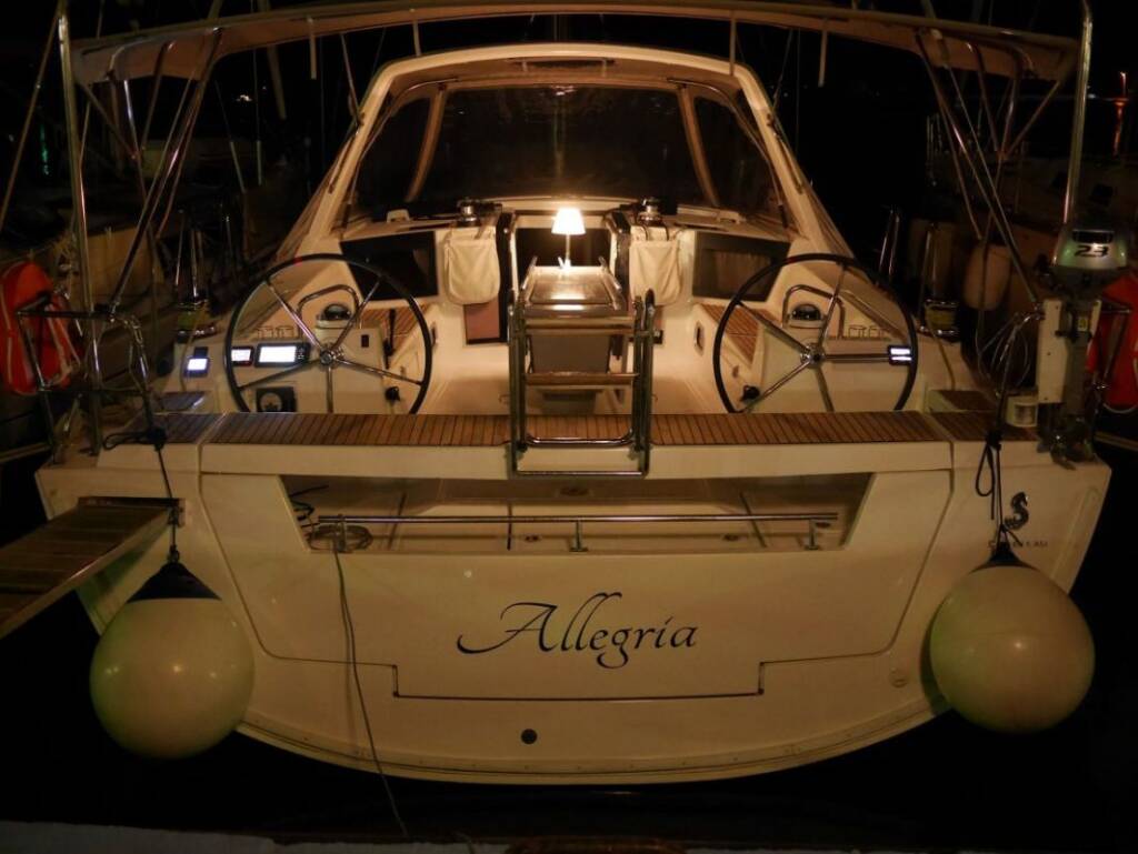 Sailing yacht Oceanis 45 Allegria