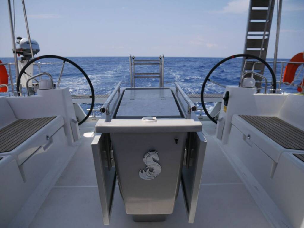 Sailing yacht Oceanis 45 Allegria