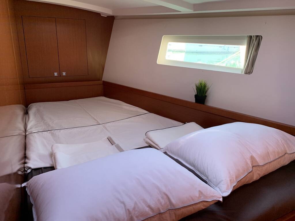 Sailing yacht Oceanis 45 Alfa