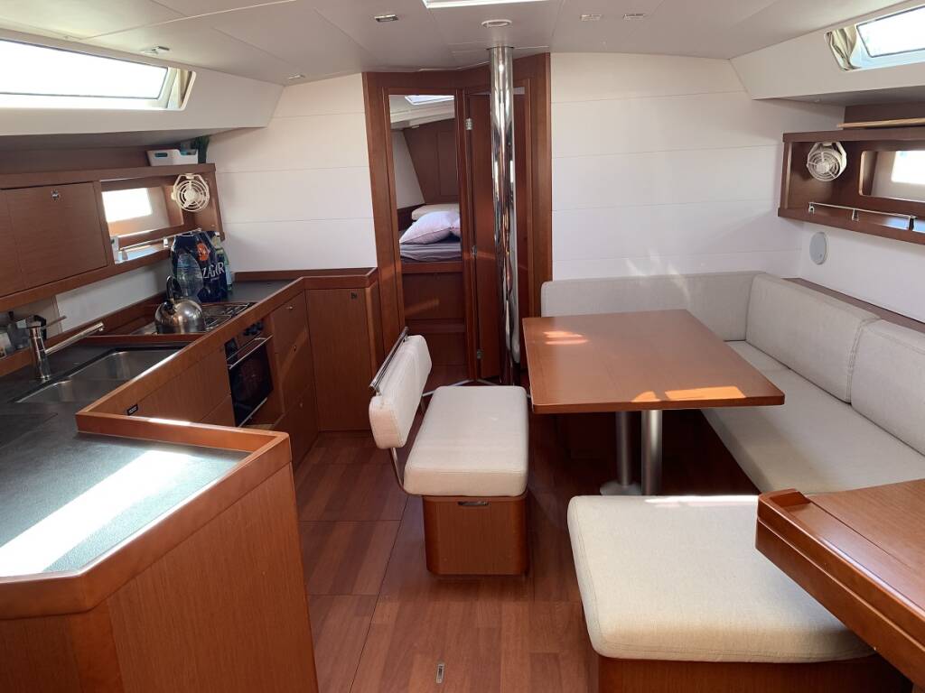 Sailing yacht Oceanis 45 Alfa
