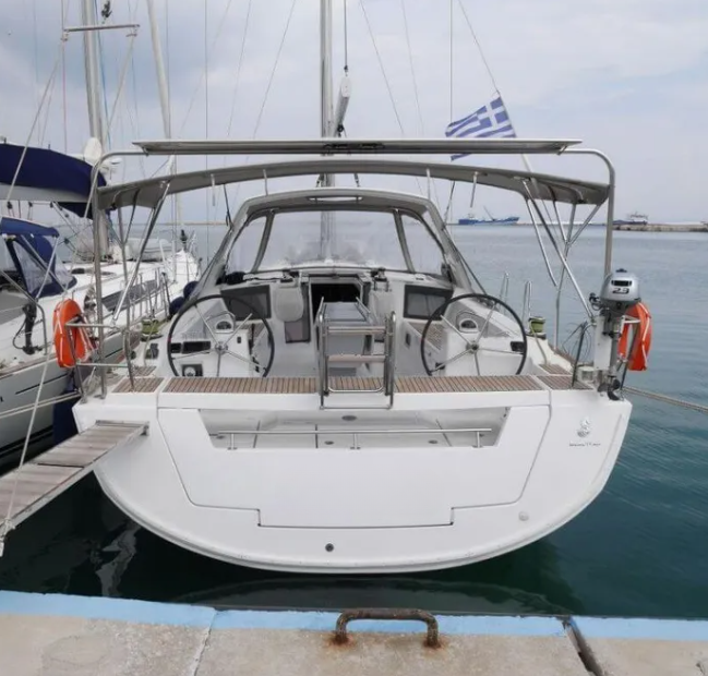 Sailing yacht Oceanis 45 Allegria