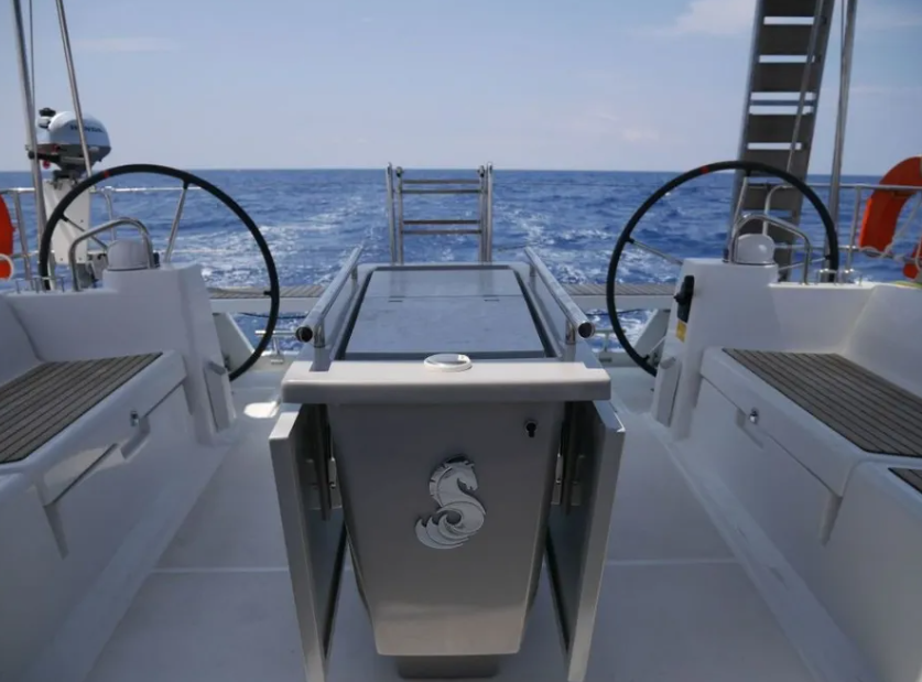 Sailing yacht Oceanis 45 Allegria