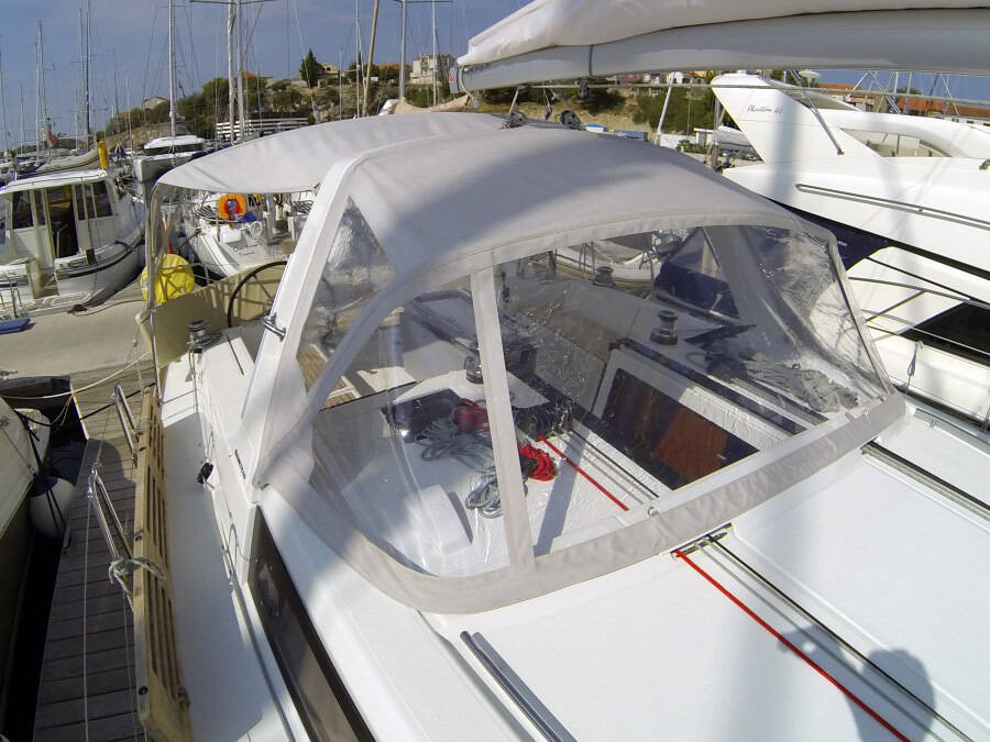 Segelyachten Oceanis 45 Neška II