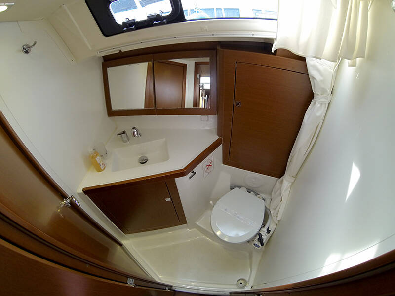 Segelyachten Oceanis 45 Neška II