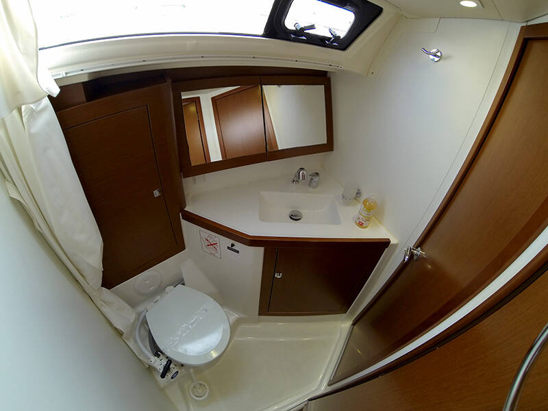 Segelyachten Oceanis 45 Neška II