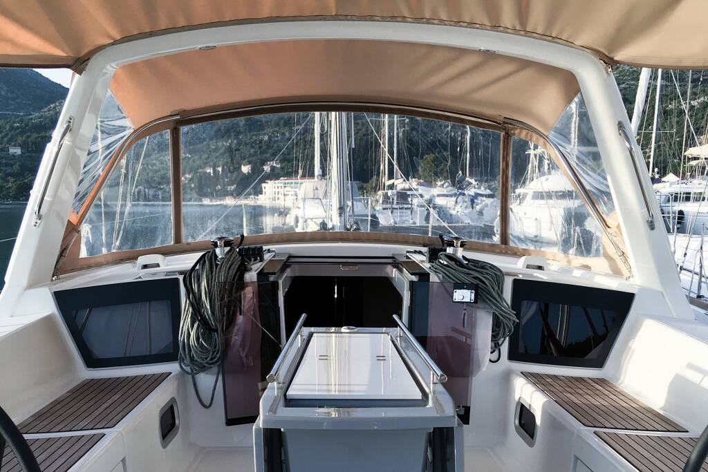 Sailing yacht Oceanis 45 Cancan