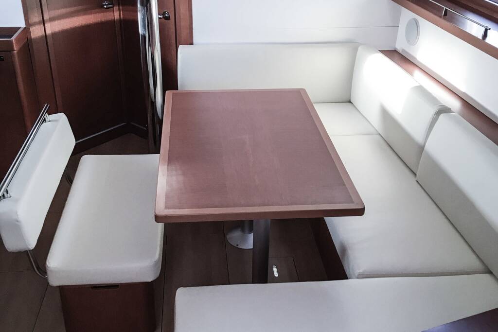 Sailing yacht Oceanis 45 Cancan