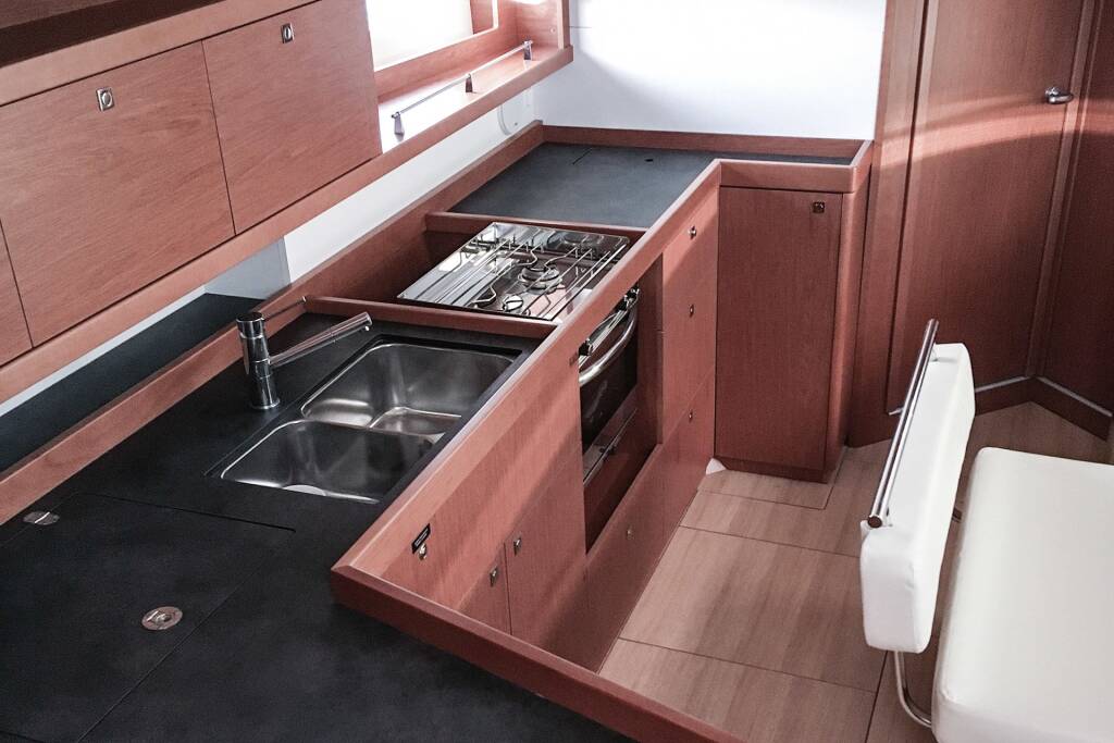 Sailing yacht Oceanis 45 Cancan