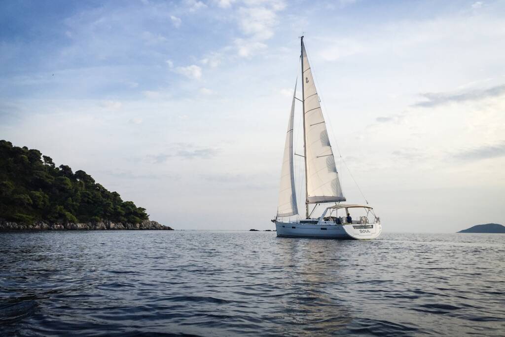 Sailing yacht Oceanis 45 Soul