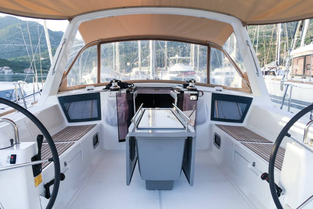 Sailing yacht Oceanis 45 Soul