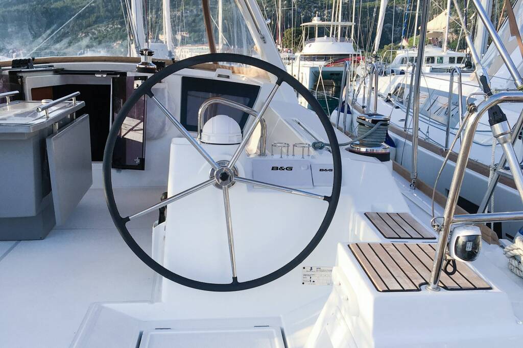 Sailing yacht Oceanis 45 Soul