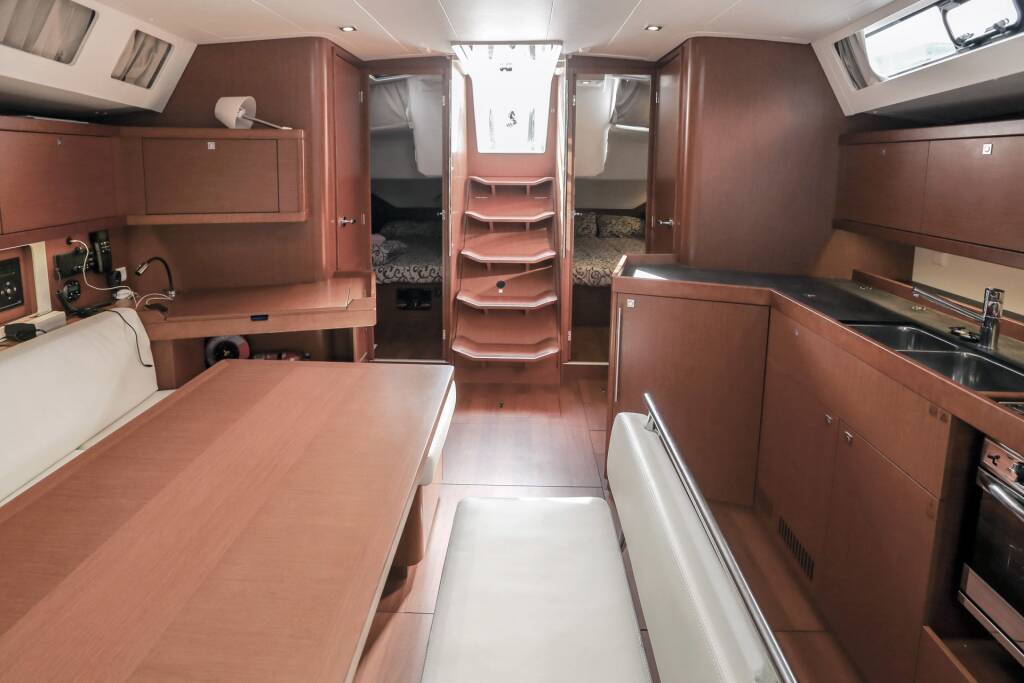 Sailing yacht Oceanis 45 Twist