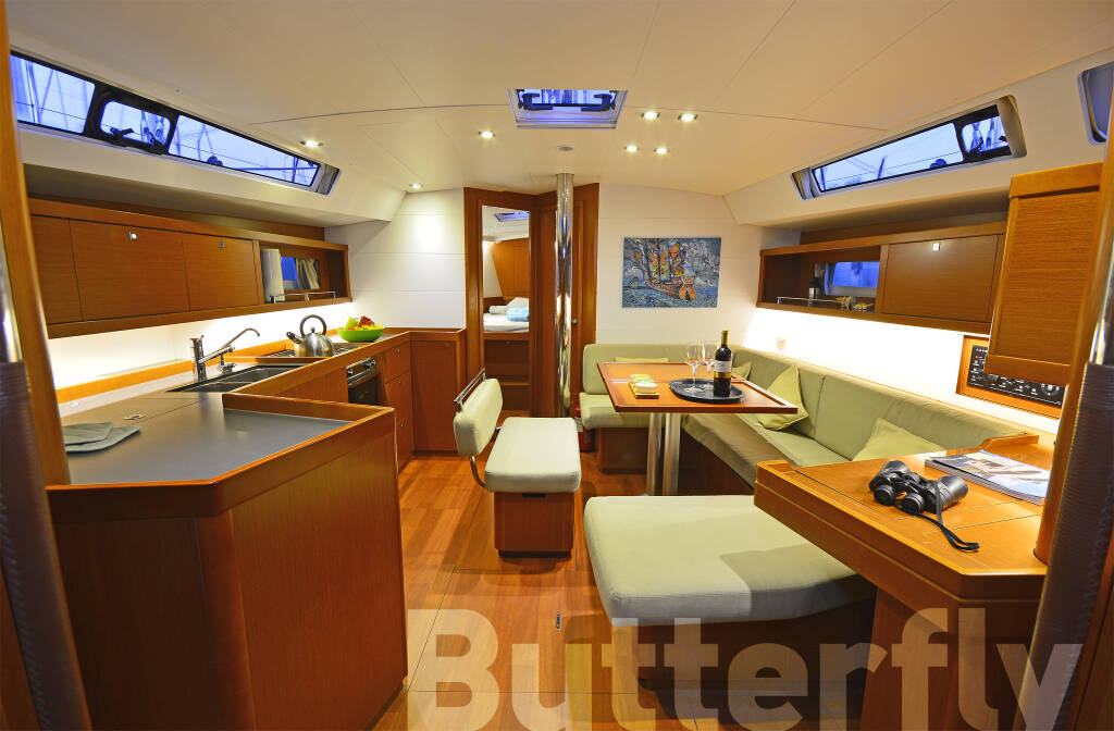 Sailing yacht Oceanis 45 Butterfly