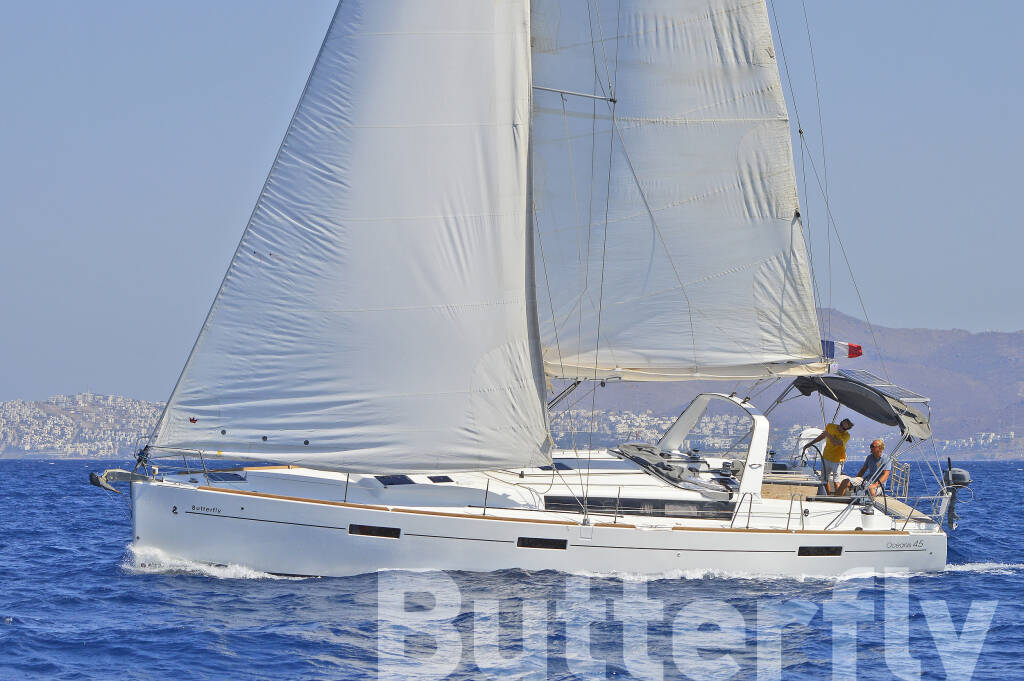 Sailing yacht Oceanis 45 Butterfly