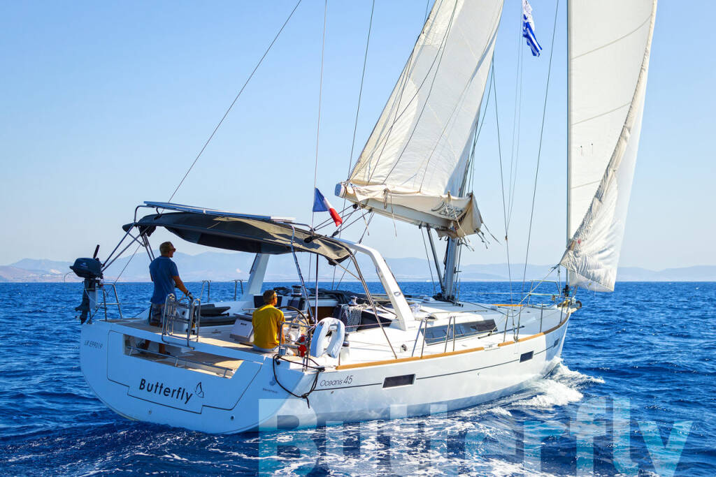 Sailing yacht Oceanis 45 Butterfly