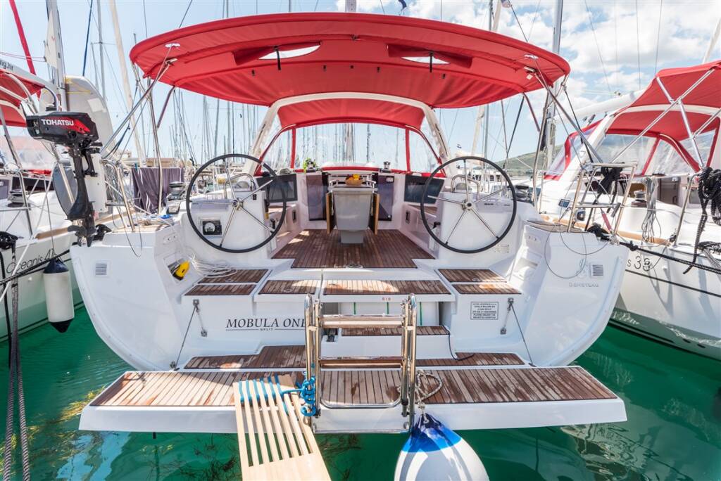 Sailing yacht Oceanis 45 Mobula One
