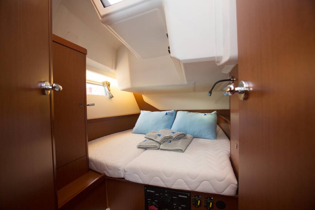 Segelyachten Oceanis 45 Dianora