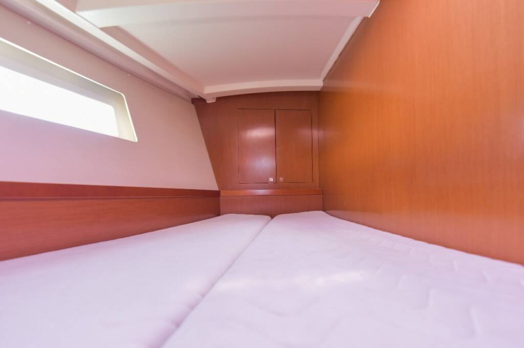 Sailing yacht Oceanis 45 Zeppelin