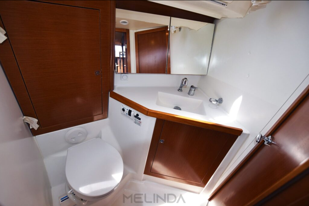 Sailing yacht Oceanis 45 Melinda