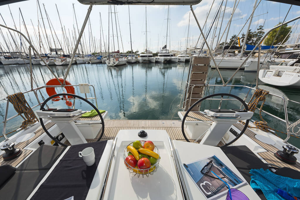 Sailing yacht Oceanis 46.1 Salty Kiss