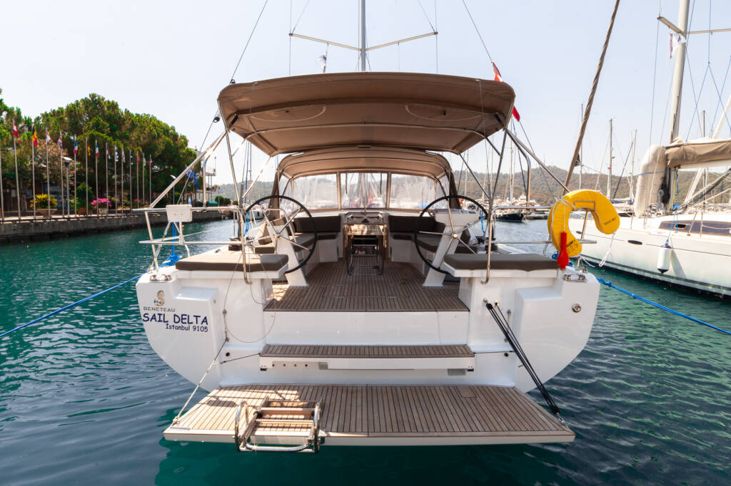 Sailing yacht Oceanis 46.1 Sail Delta
