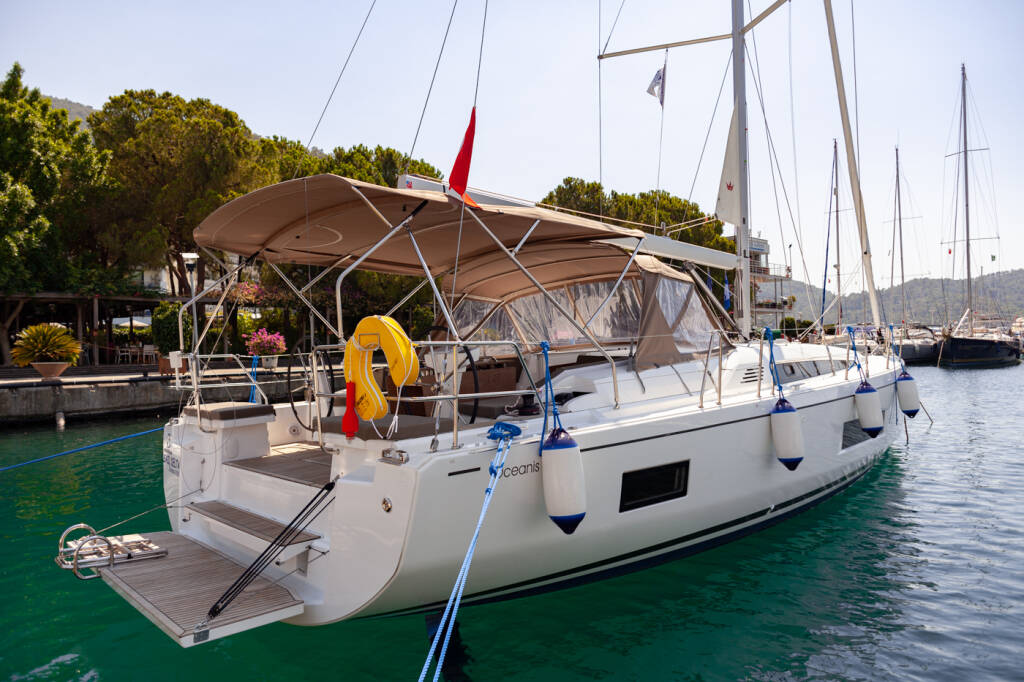 Sailing yacht Oceanis 46.1 Sail Delta