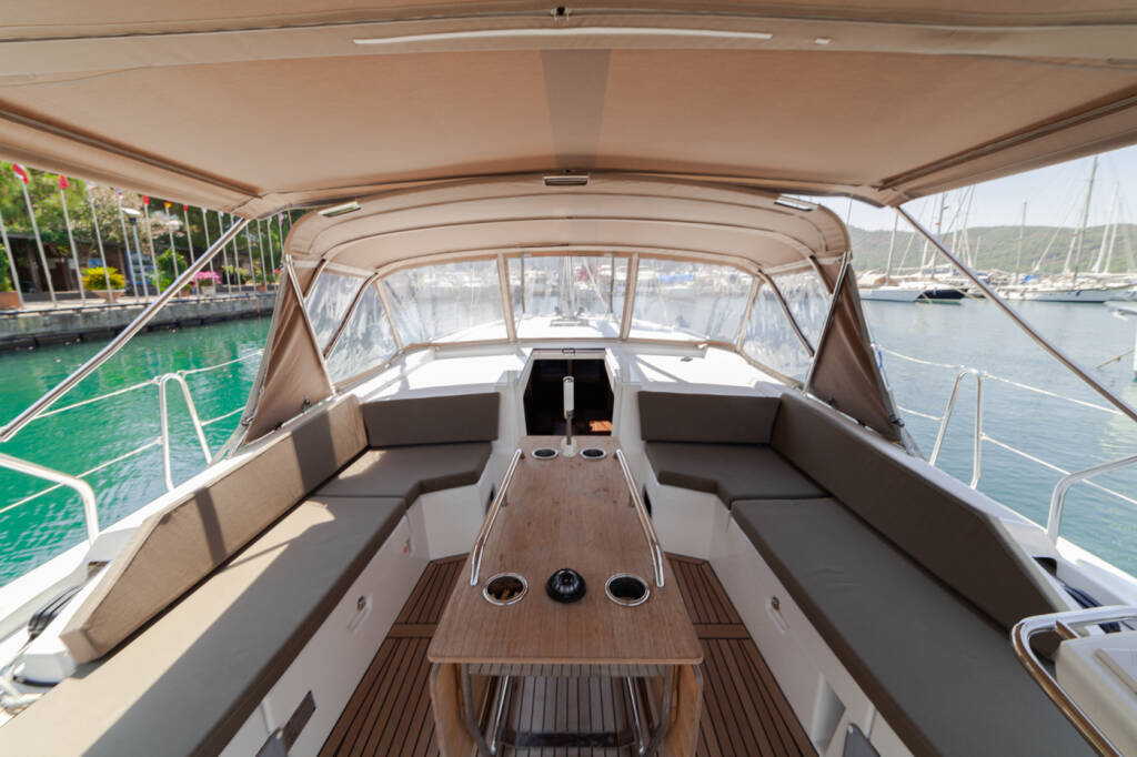 Sailing yacht Oceanis 46.1 Sail Delta