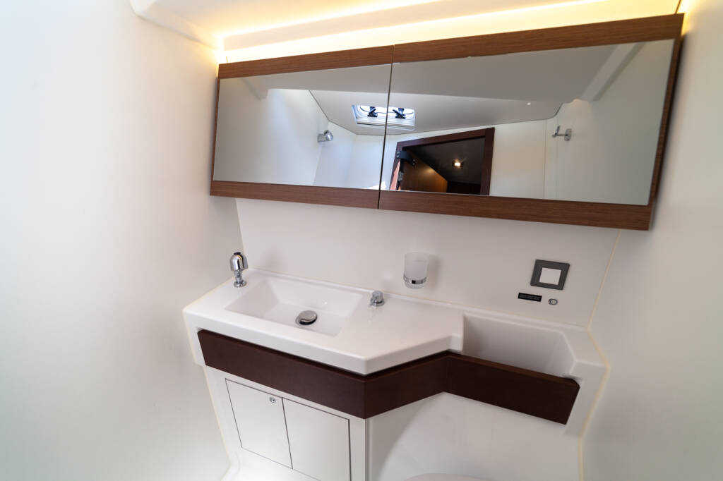 Sailing yacht Oceanis 46.1 Sail Delta