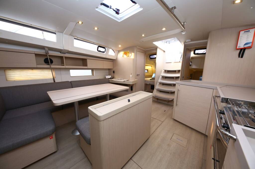 Sailing yacht Oceanis 46.1 wunderbar
