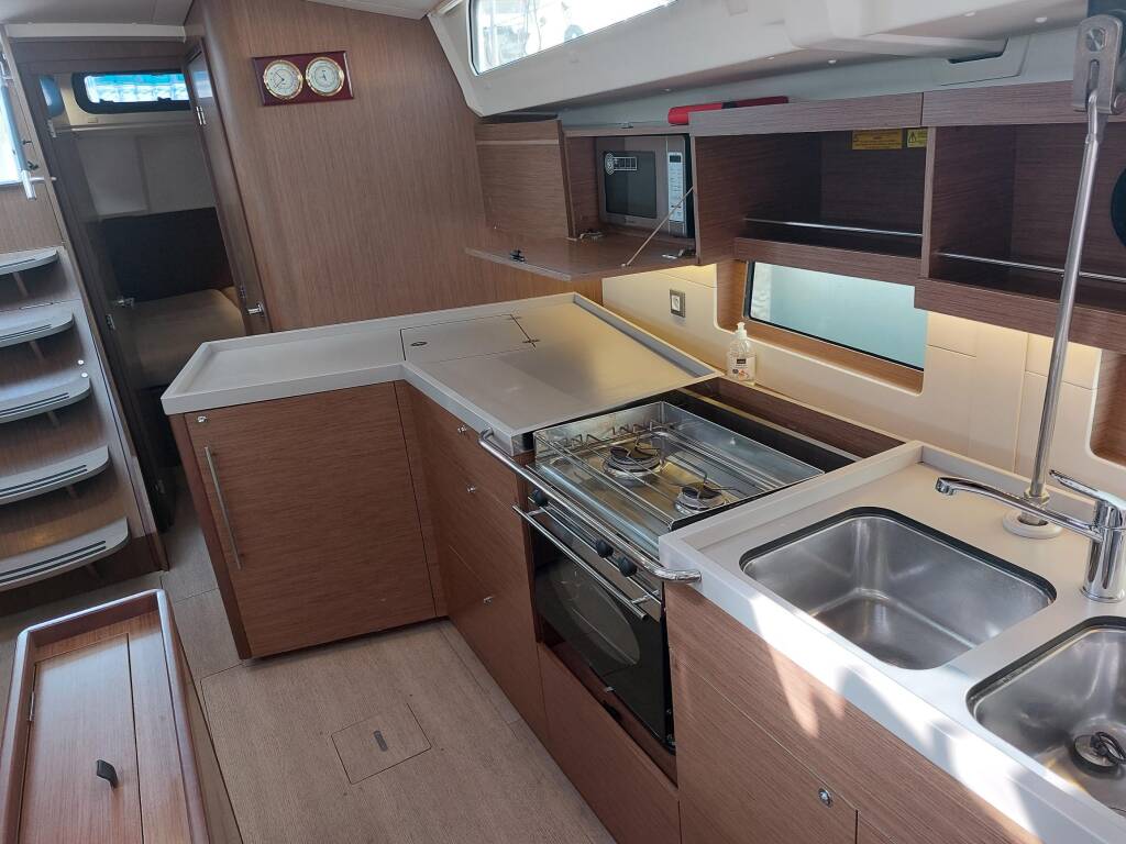 Segelyachten Oceanis 46.1 Kalmi