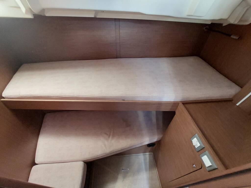 Segelyachten Oceanis 46.1 Kalmi