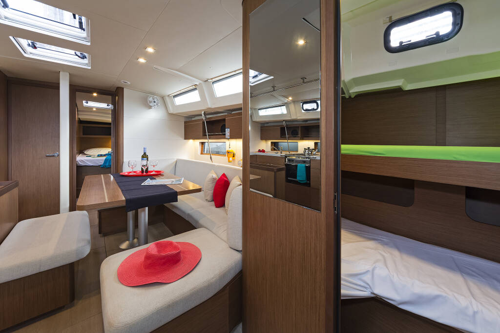 Sailing yacht Oceanis 46.1 Rebekka Blue
