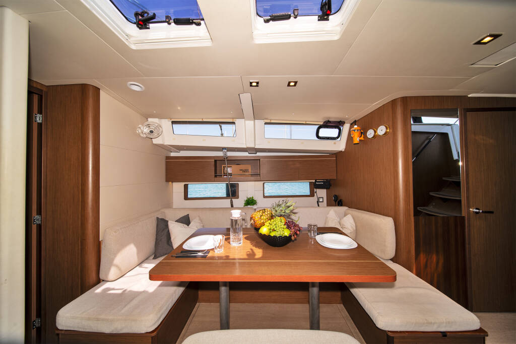 Sailing yacht Oceanis 46.1 Rebekka Blue