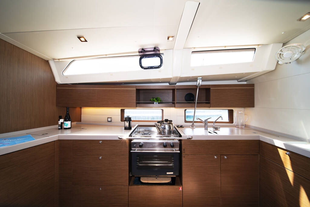 Sailing yacht Oceanis 46.1 Rebekka Blue