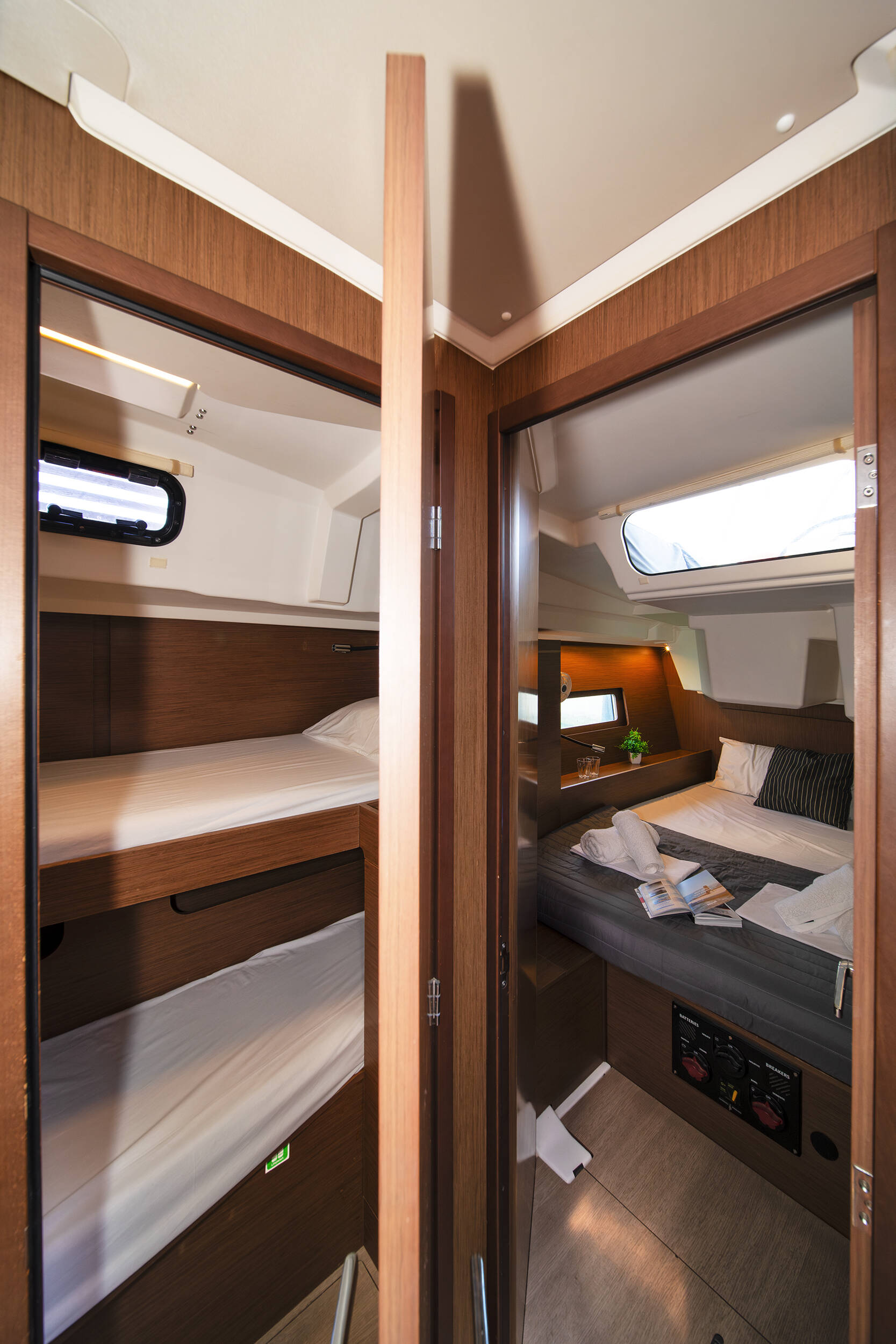 Sailing yacht Oceanis 46.1 Rebekka Blue