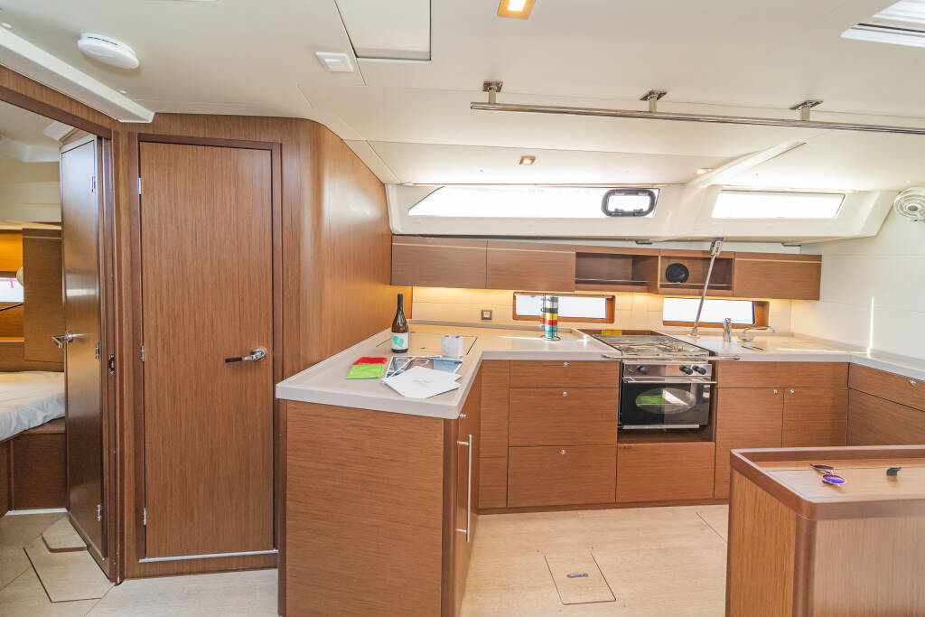 Sailing yacht Oceanis 46.1 Paradisea