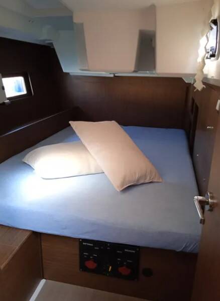 Sailing yacht Oceanis 46.1 Chrisel